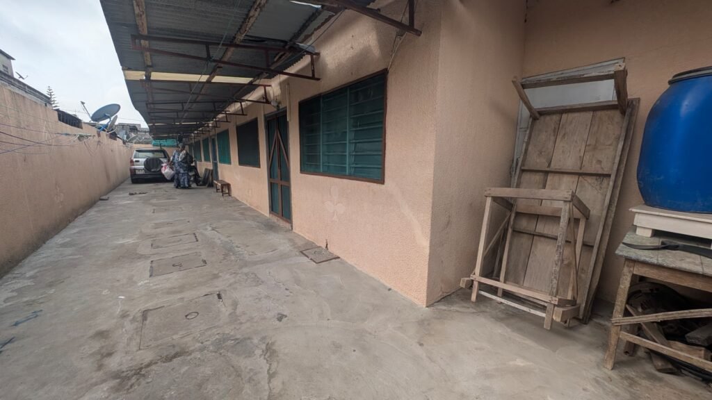 Maison a-vendre-locative-Menontin