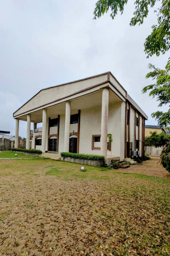 Villa-a-louer-Erevan-Cotonou