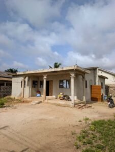 Maison inachevée vente Pahou